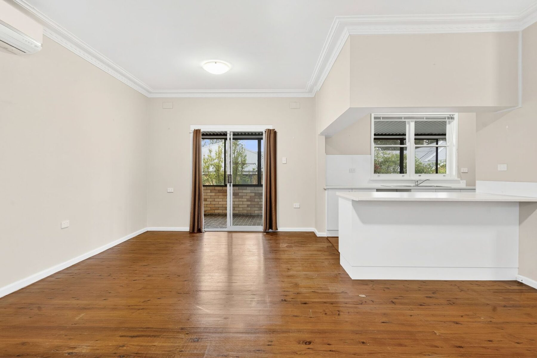 Property: 59 Wilmot Street, GOULBURN, NSW, 2580 photo-2