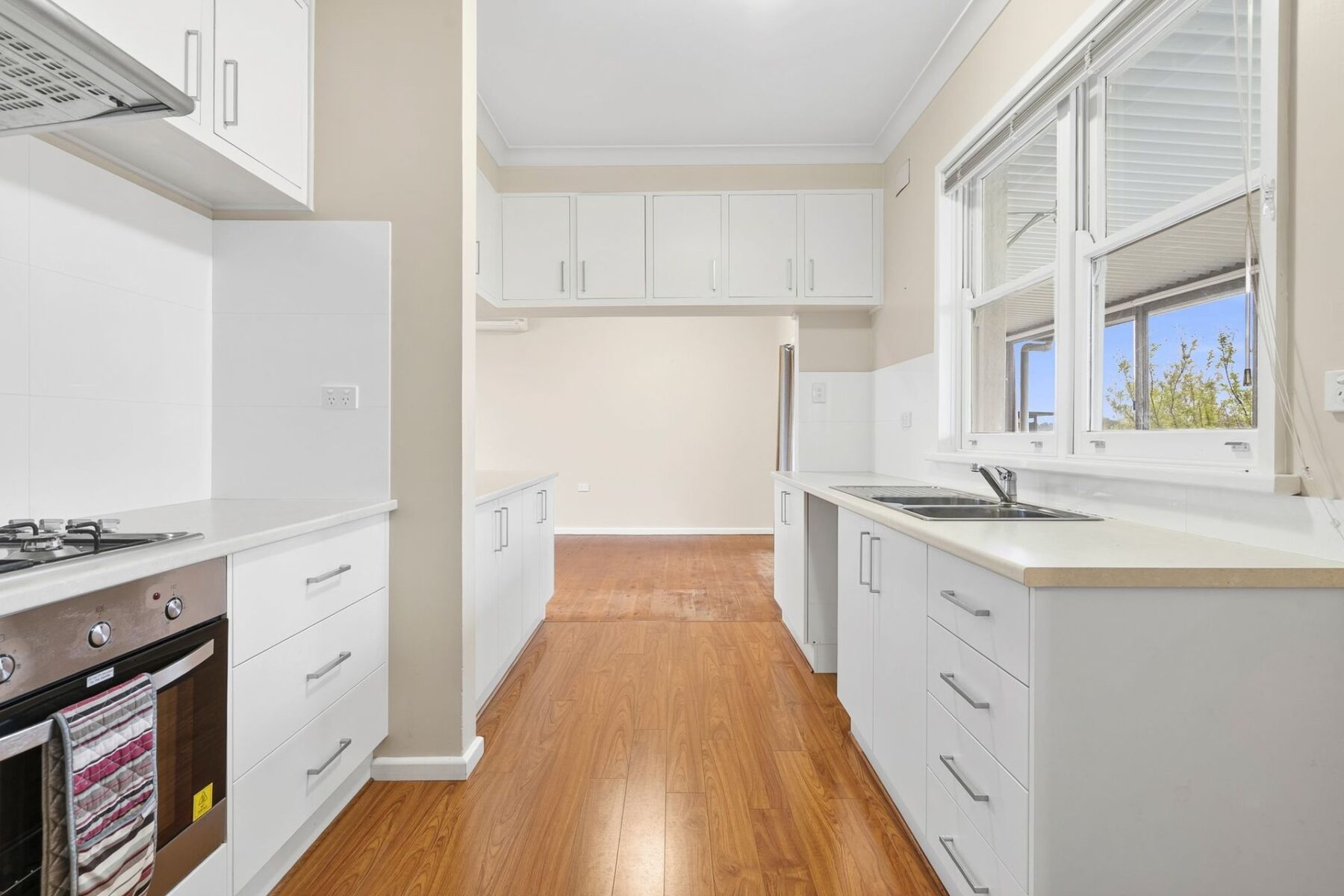 Property: 59 Wilmot Street, GOULBURN, NSW, 2580 photo-4