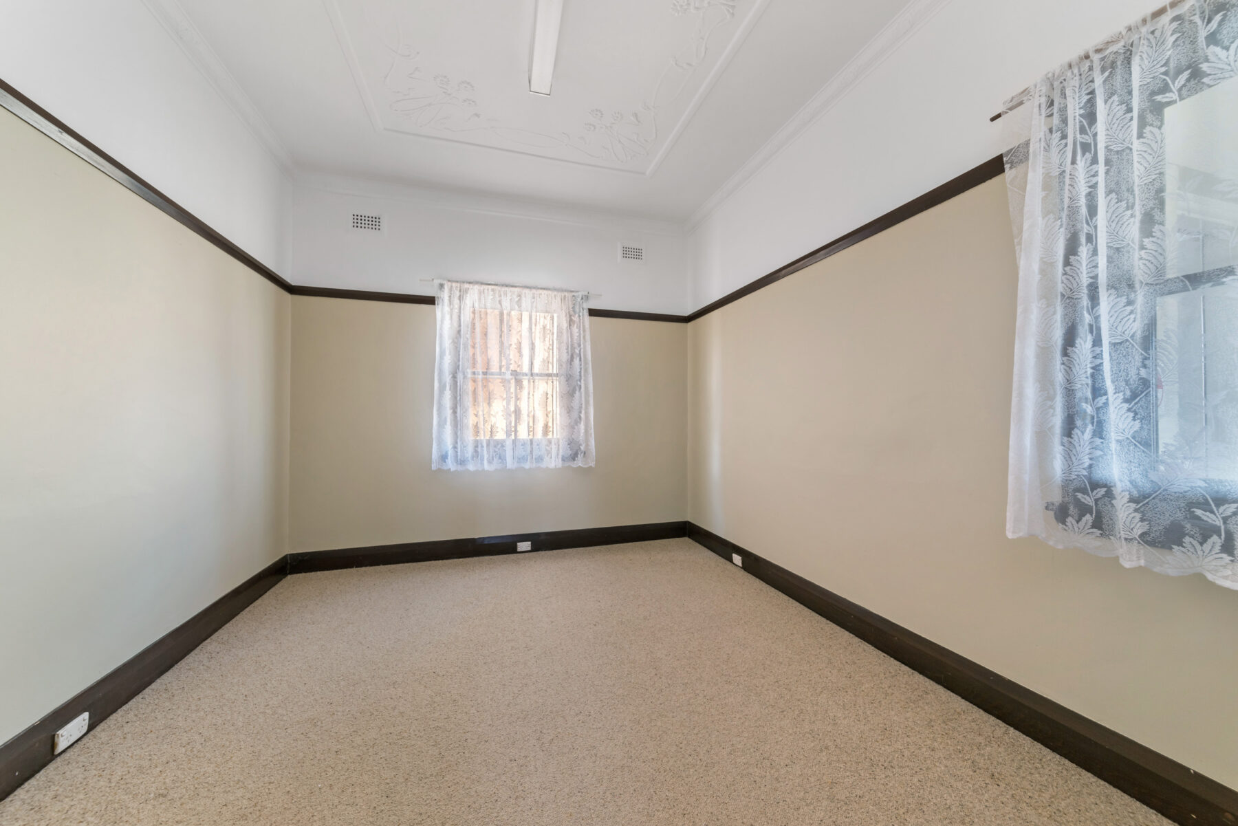 Commercial: 117 - 119/ Bourke Street, Goulburn, NSW, 2580 photo-9