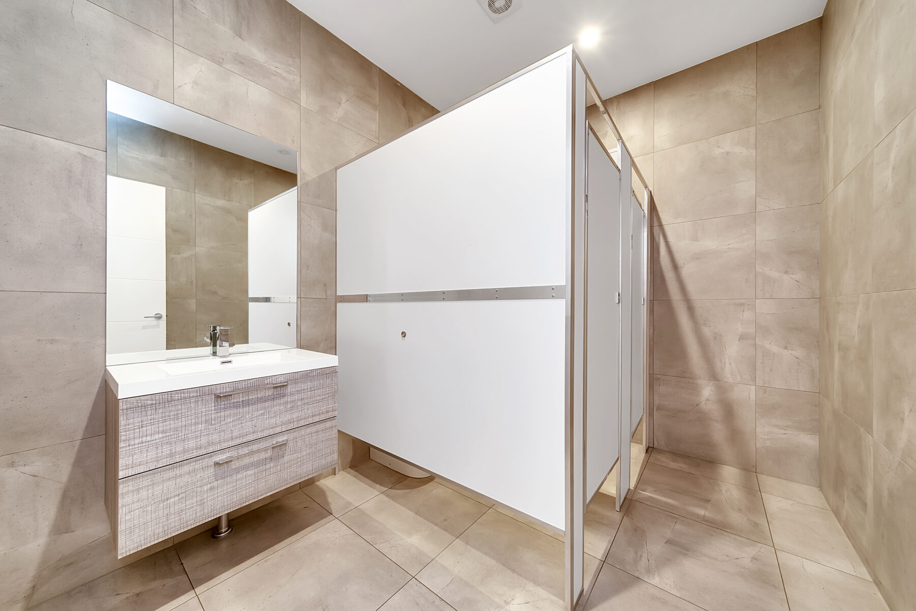 Commercial: 26 Ellesmere Street, Goulburn, NSW, 2580 photo-5