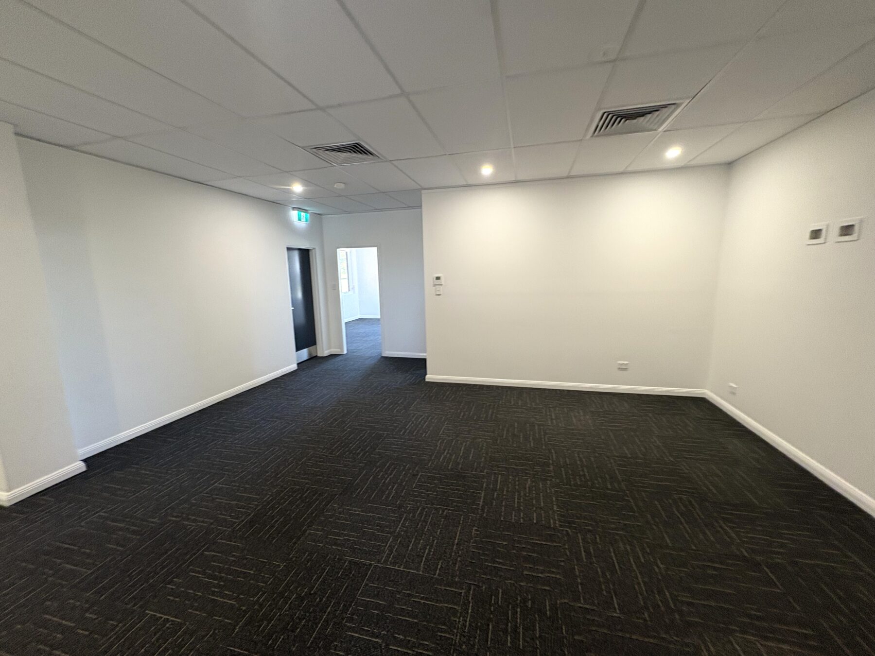 Commercial: 2/127 Bourke Street, Goulburn, NSW, 2580 photo-1