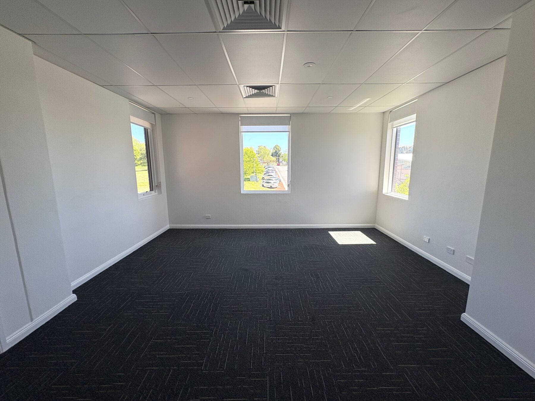 Commercial: 2/127 Bourke Street, Goulburn, NSW, 2580 photo-4