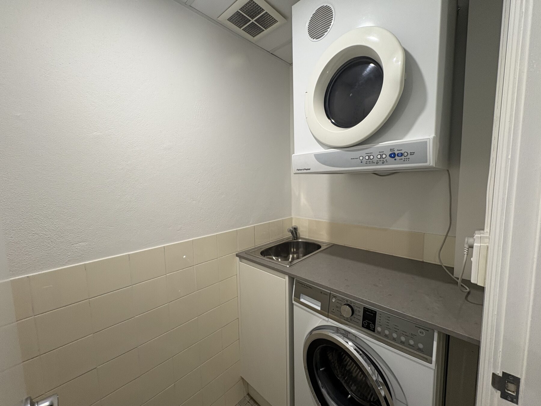 Commercial: 2/127 Bourke Street, Goulburn, NSW, 2580 photo-10