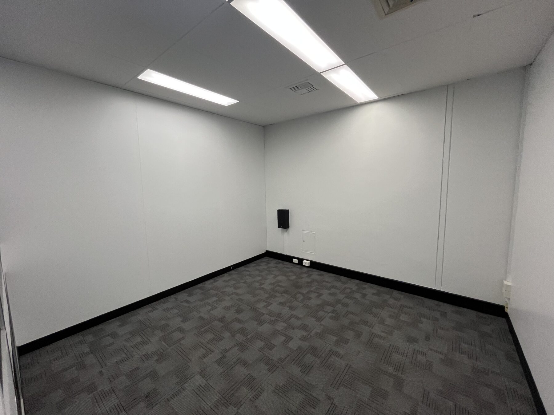 Commercial: Upper Level/213-215 Auburn Street, Goulburn, NSW, 2580 photo-11