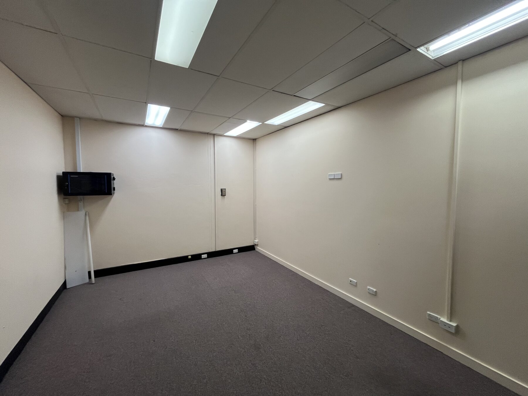 Commercial: Upper Level/213-215 Auburn Street, Goulburn, NSW, 2580 photo-16