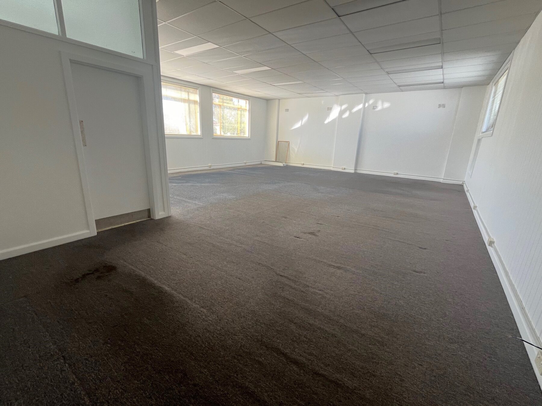 Commercial: 9/158 Auburn Street, Goulburn, NSW, 2580 photo-2