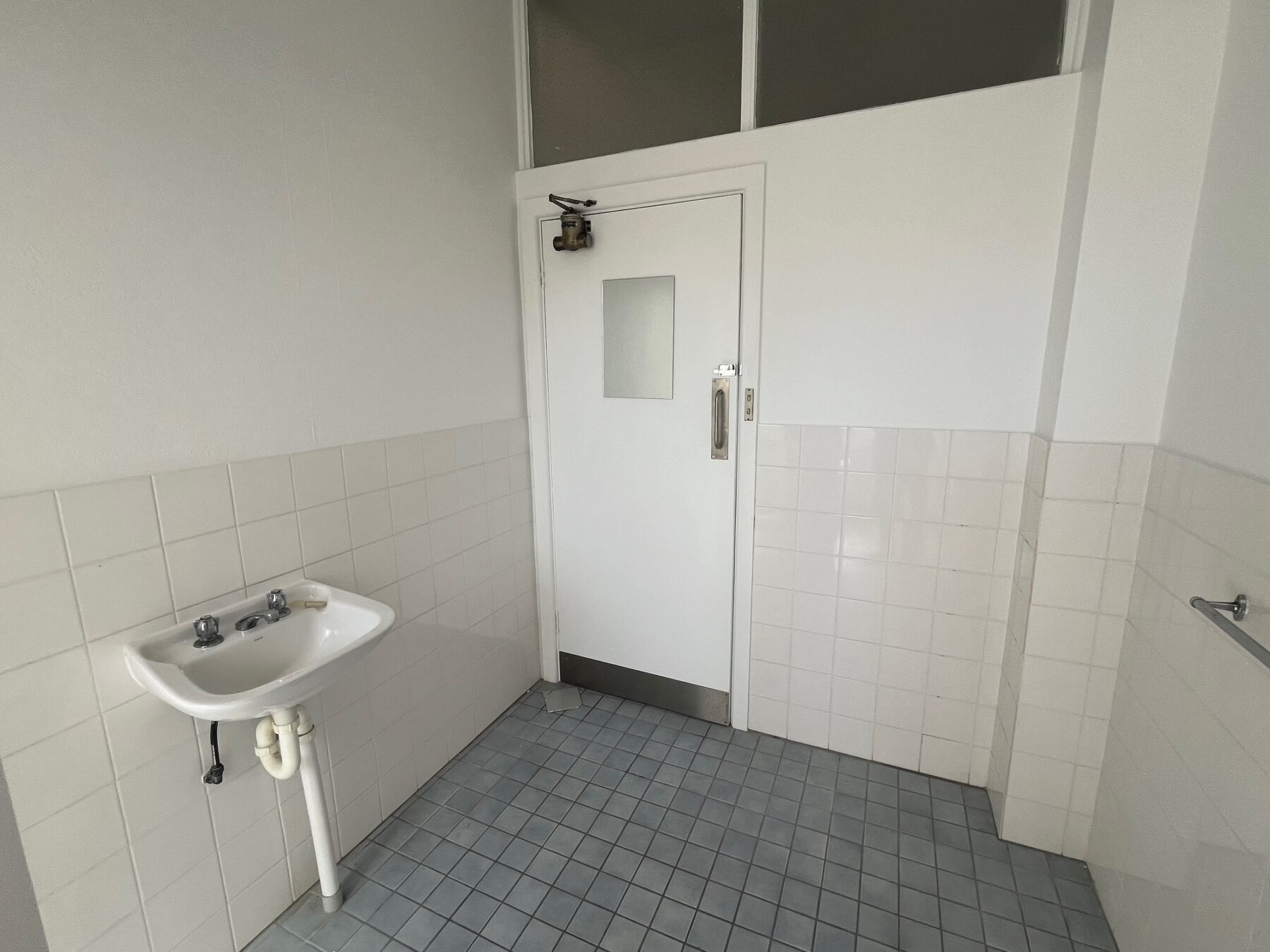 Commercial: 9/158 Auburn Street, Goulburn, NSW, 2580 photo-5