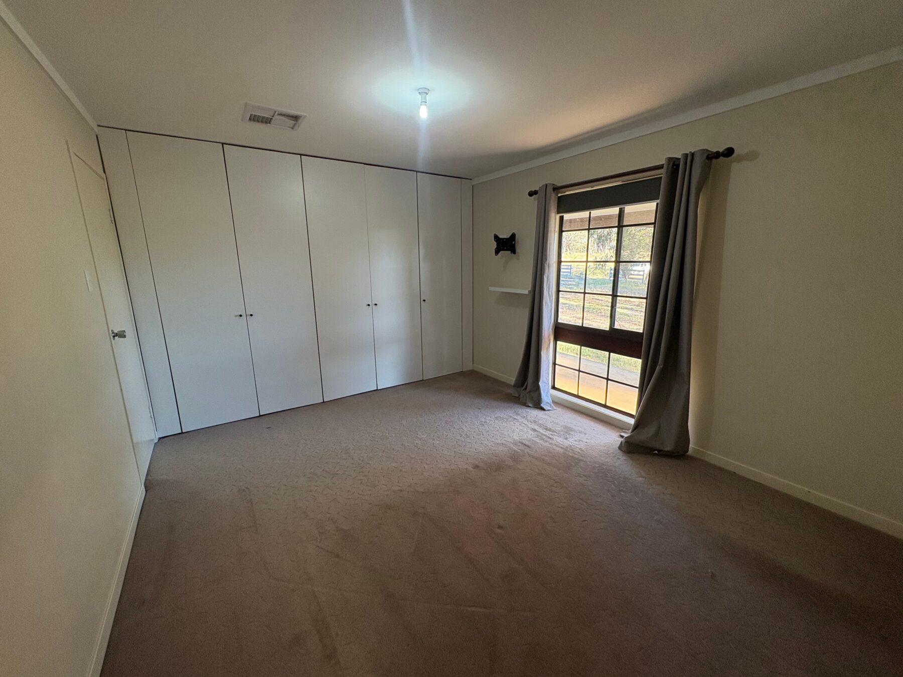 Rental: CROOKWELL, NSW, 2583 photo-8