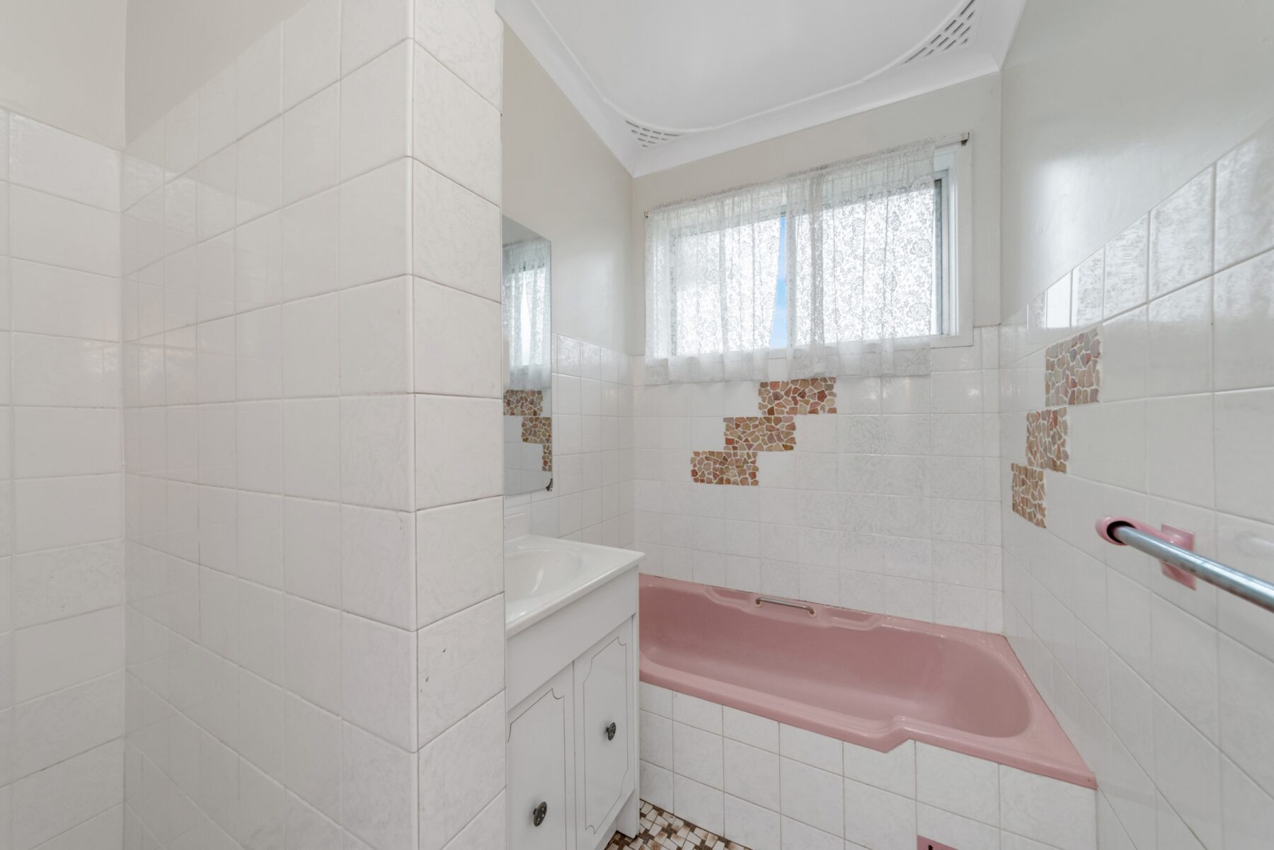 Rental: Goulburn, NSW, 2580 photo-9