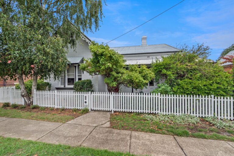 77 Bradley Street, Goulburn, NSW, 2580