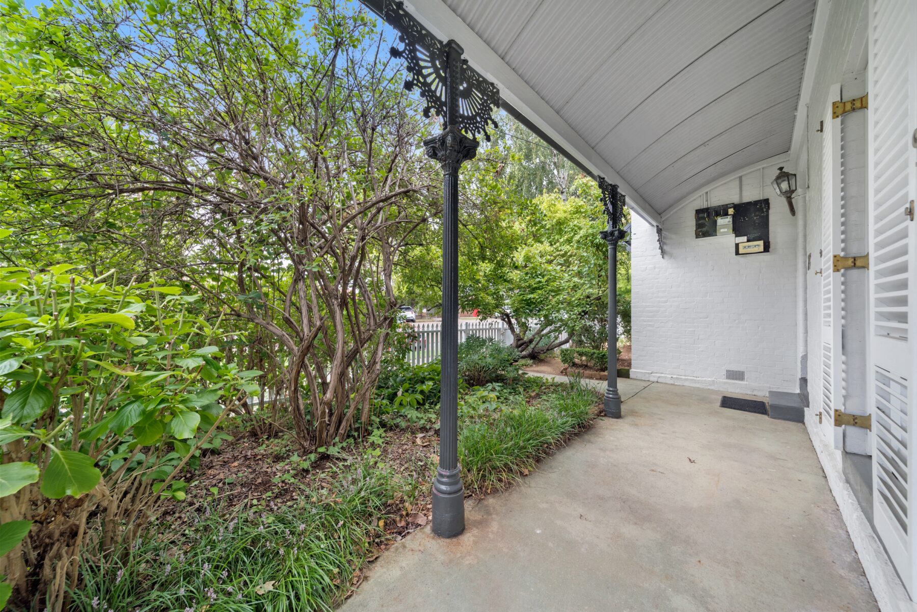 Property: 77 Bradley Street, Goulburn, NSW, 2580 photo-2