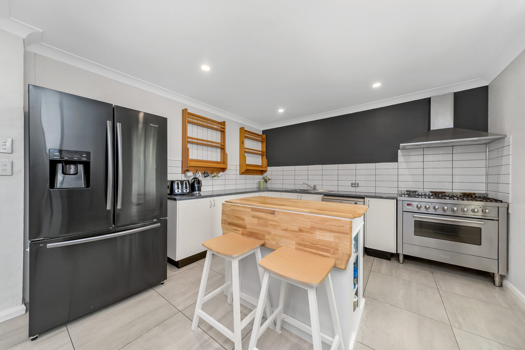 Property: 77 Bradley Street, Goulburn, NSW, 2580 photo-12