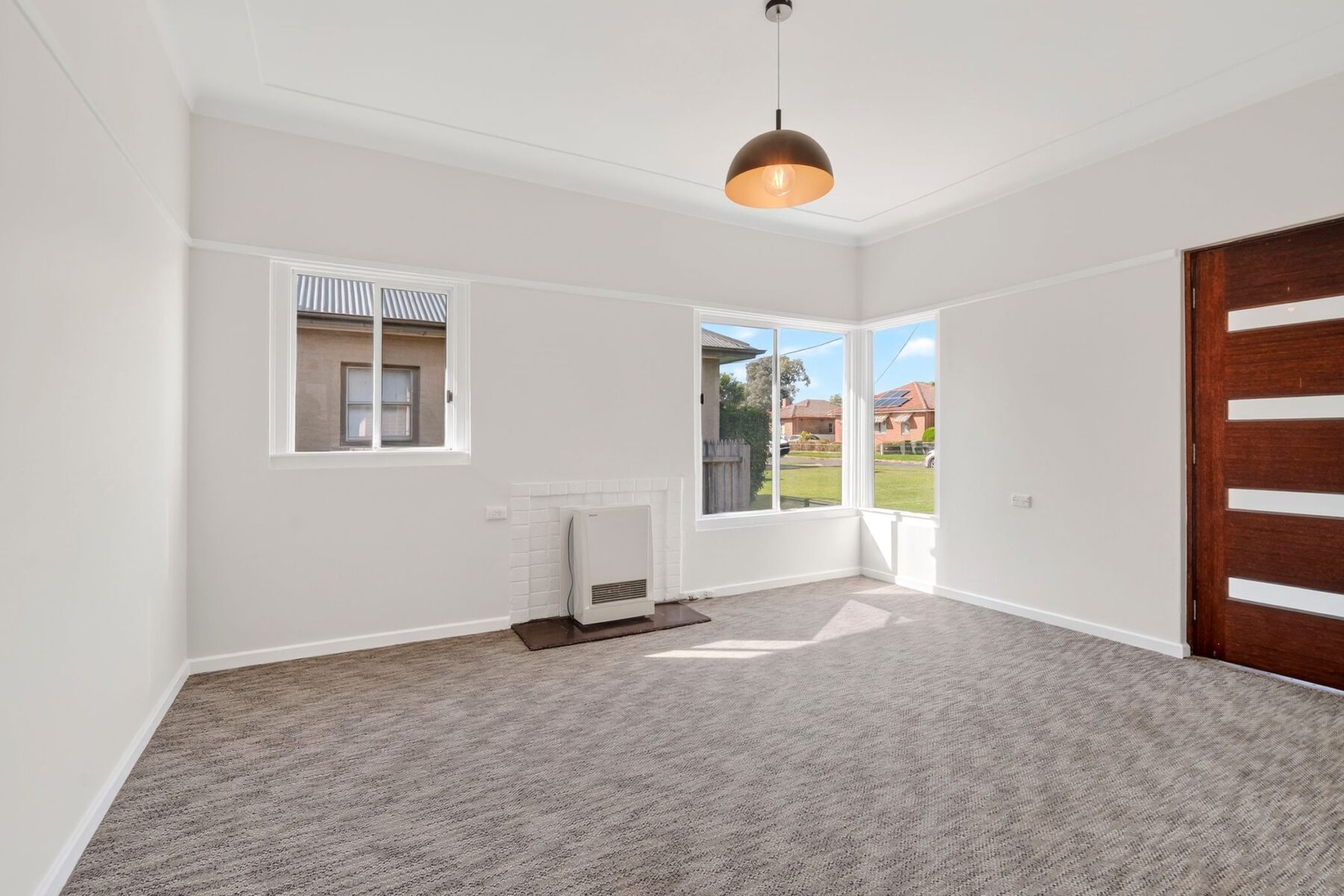Property: 12 Wheatley Avenue, Goulburn, NSW, 2580 photo-2