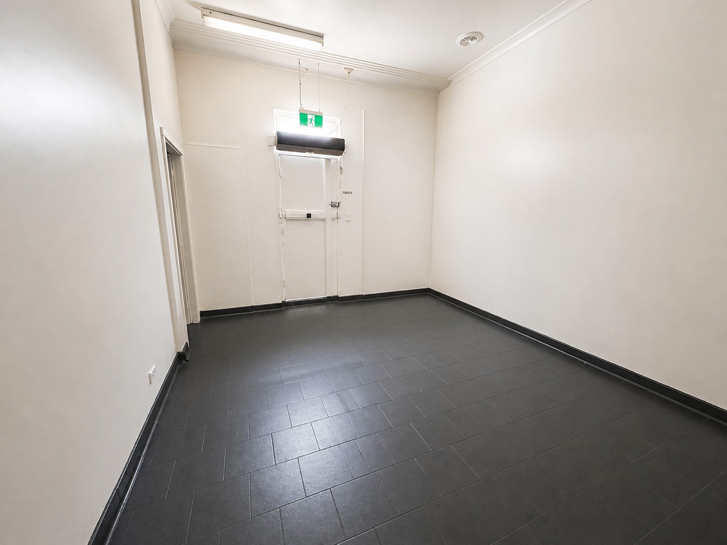 Commercial: 140A Auburn Street, Goulburn, NSW, 2580 photo-33
