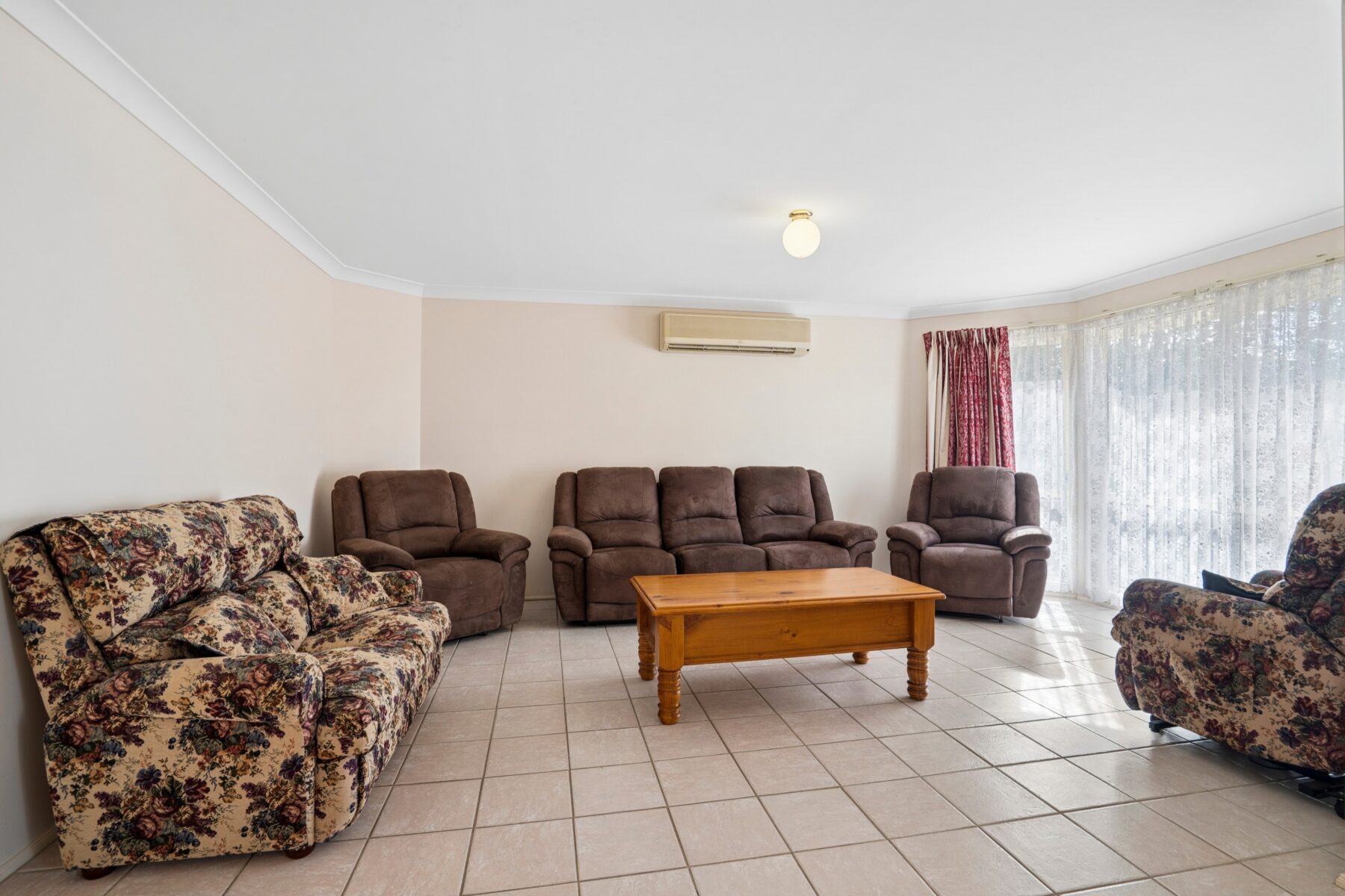 Property: 26 McDermott Drive, Goulburn, NSW, 2580 photo-5