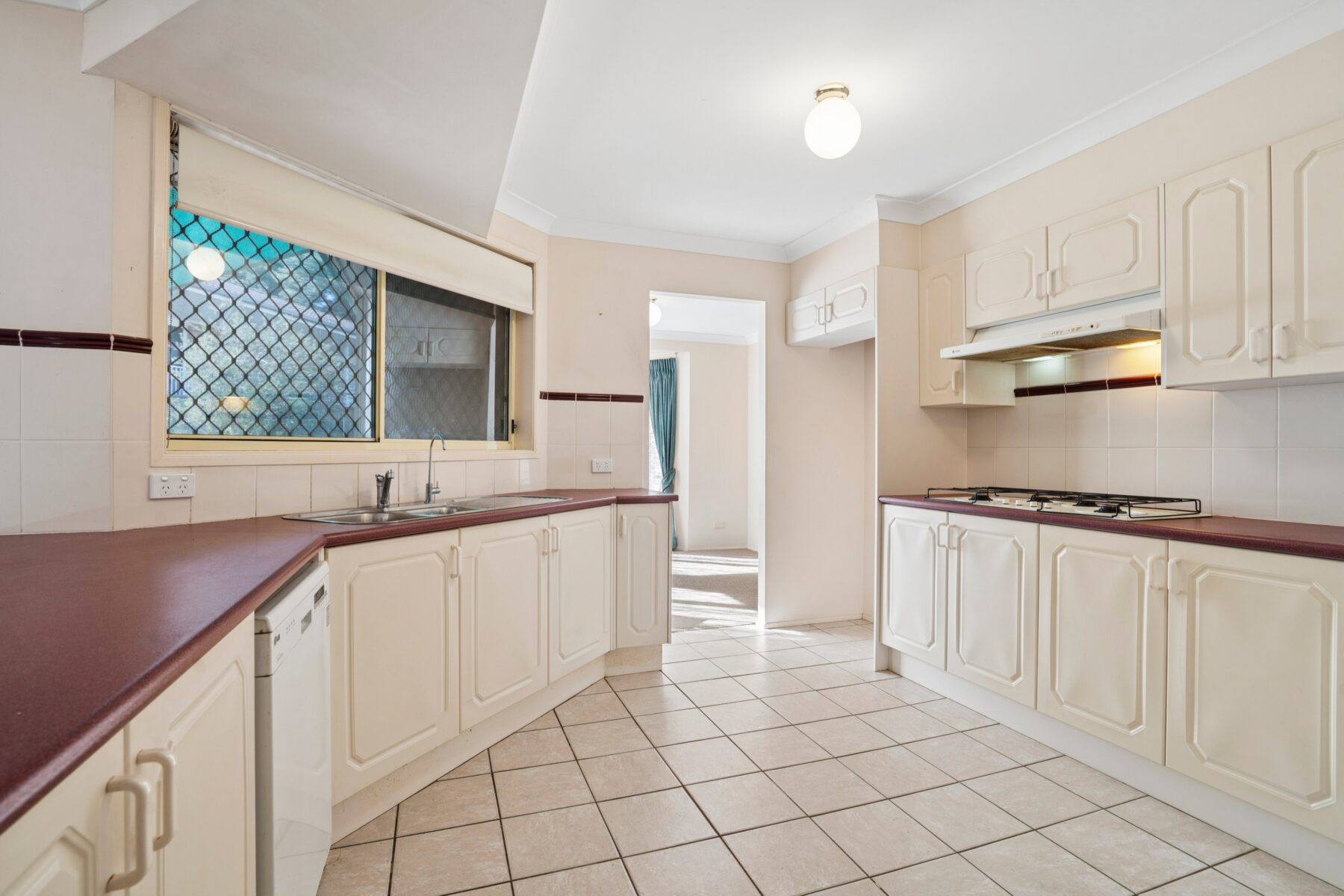Property: 26 McDermott Drive, Goulburn, NSW, 2580 photo-8