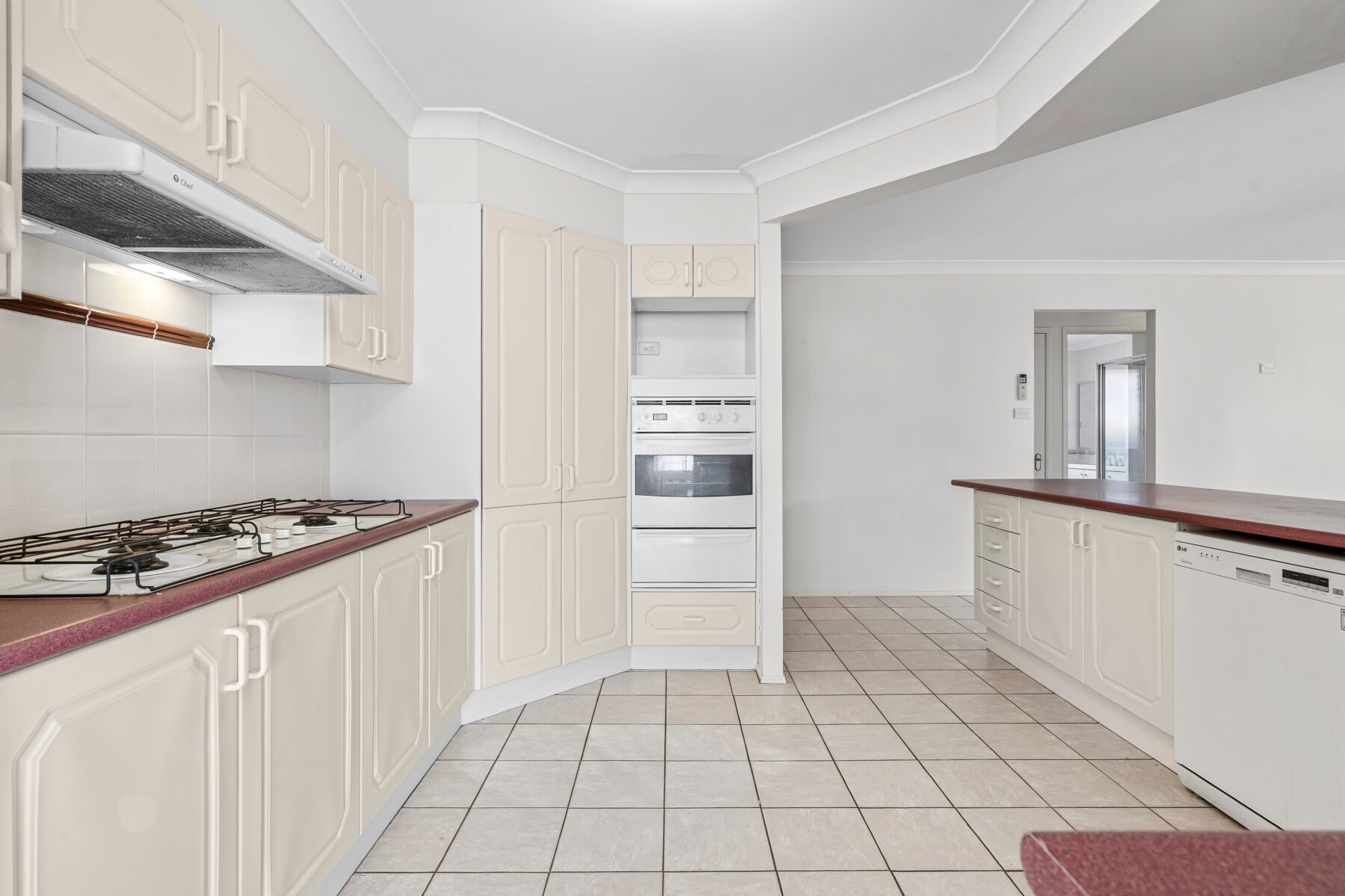 Property: 26 McDermott Drive, Goulburn, NSW, 2580 photo-9