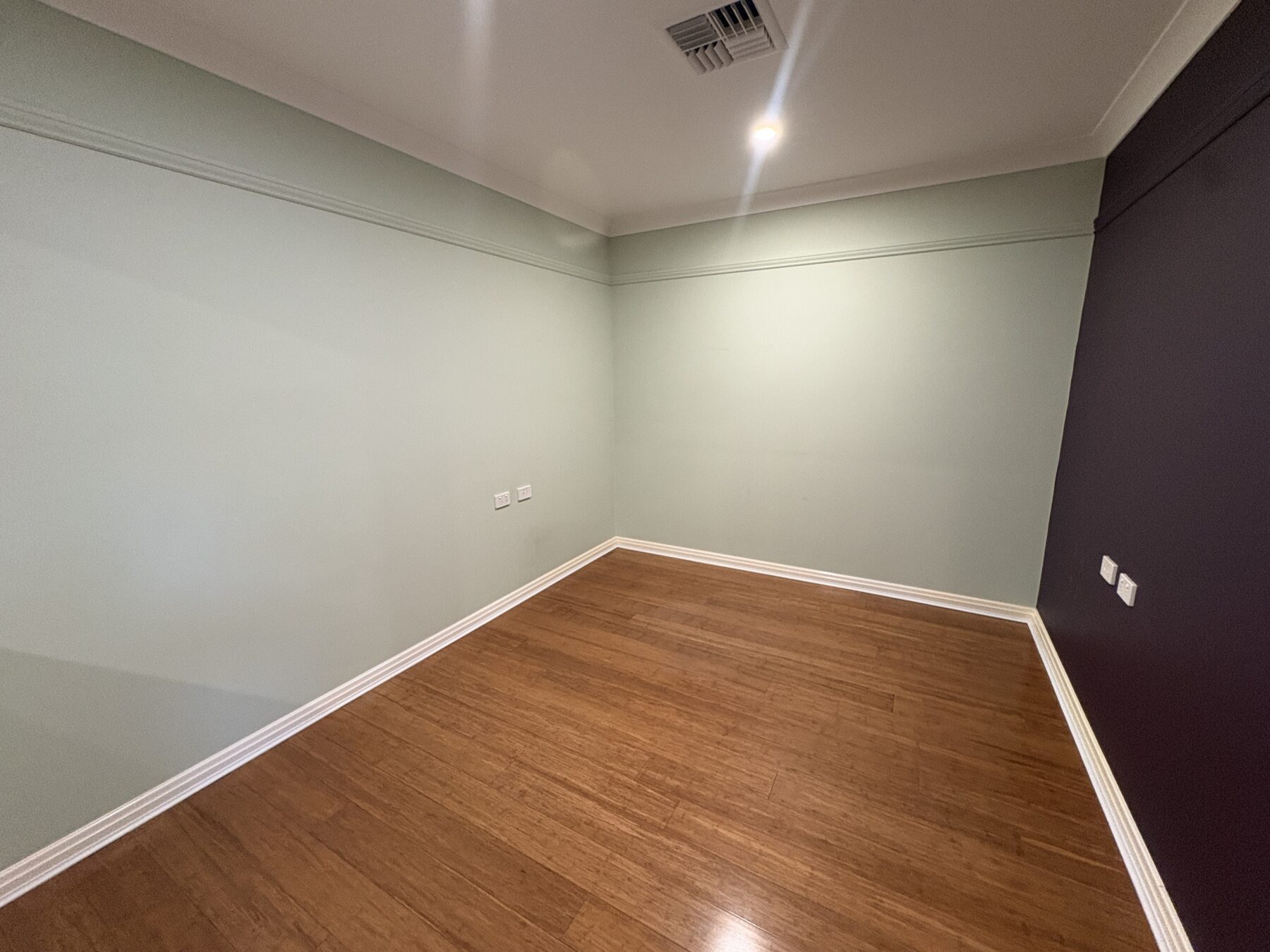 Commercial: 396 Auburn Street, Goulburn, NSW, 2580 photo-14