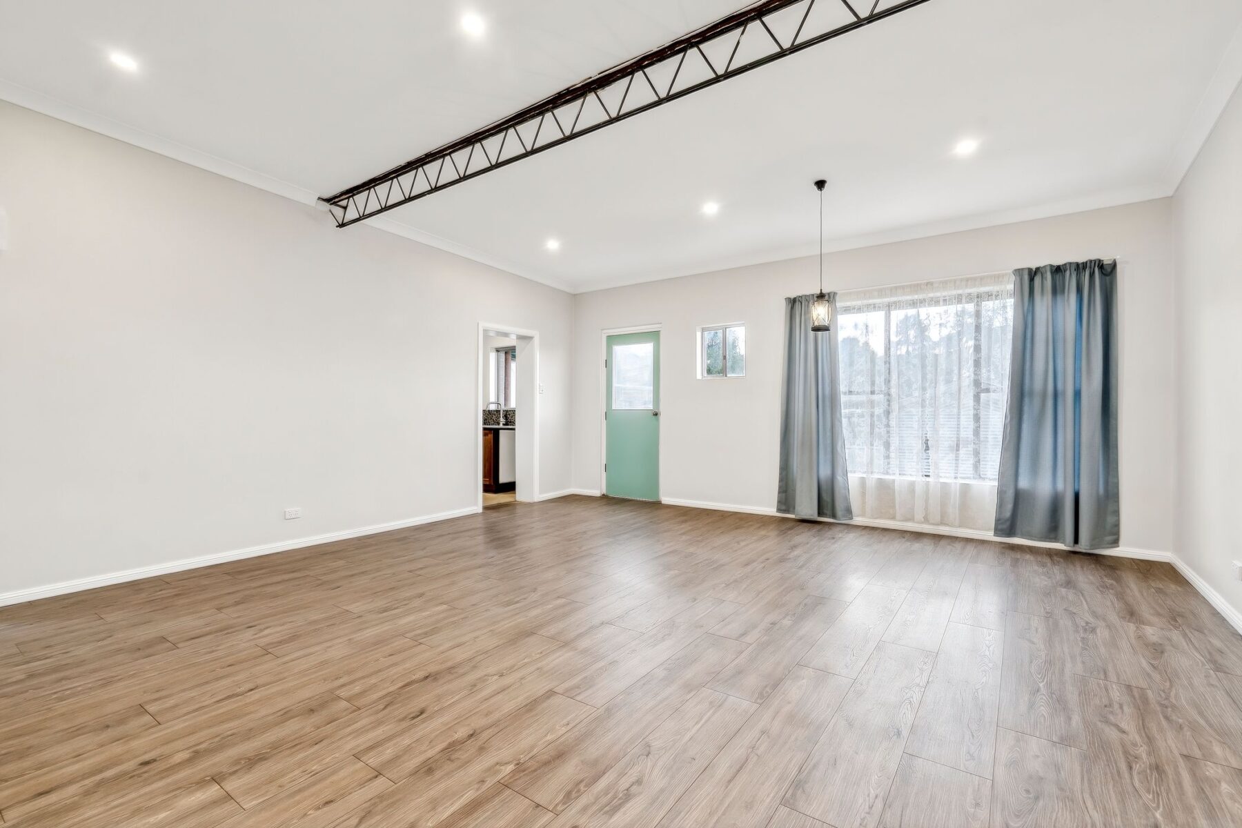 Property: 37 Garfield Avenue, Goulburn, NSW, 2580 photo-1