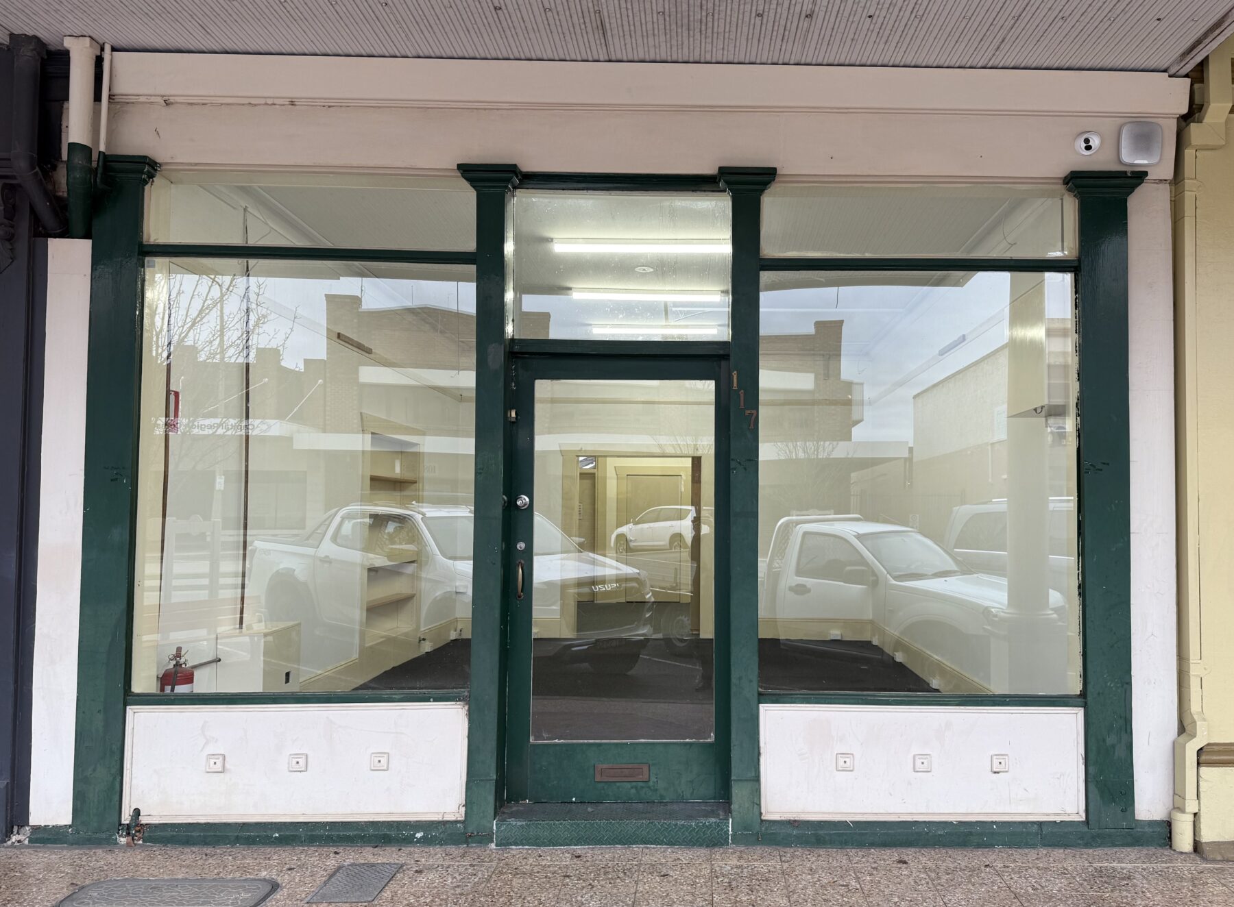 Commercial: 117 Auburn Street, Goulburn, NSW, 2580 photo-12